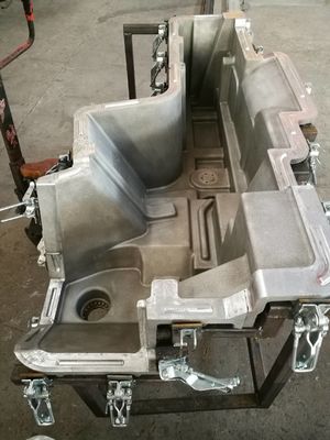 OEM ODM Rotational Molding Manufacturers / Auto Parts Mold Customized Design