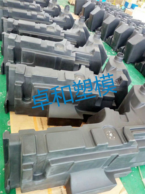 Shot Peening Auto Parts Mould High Production Efficiency For Plastic Truck Fuel Tanks